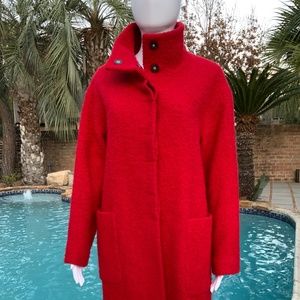 ZARA RED BOUCLE COAT. TIMELESS FASHION.